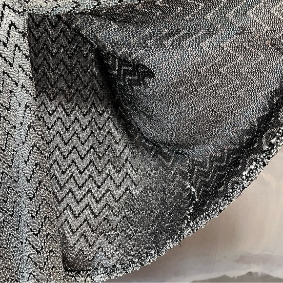 Vtg DIVINE Tunic Top Metallic Silver Chevron Cut-Out Design Disco Flowy Size 3XL - Picture 11 of 16